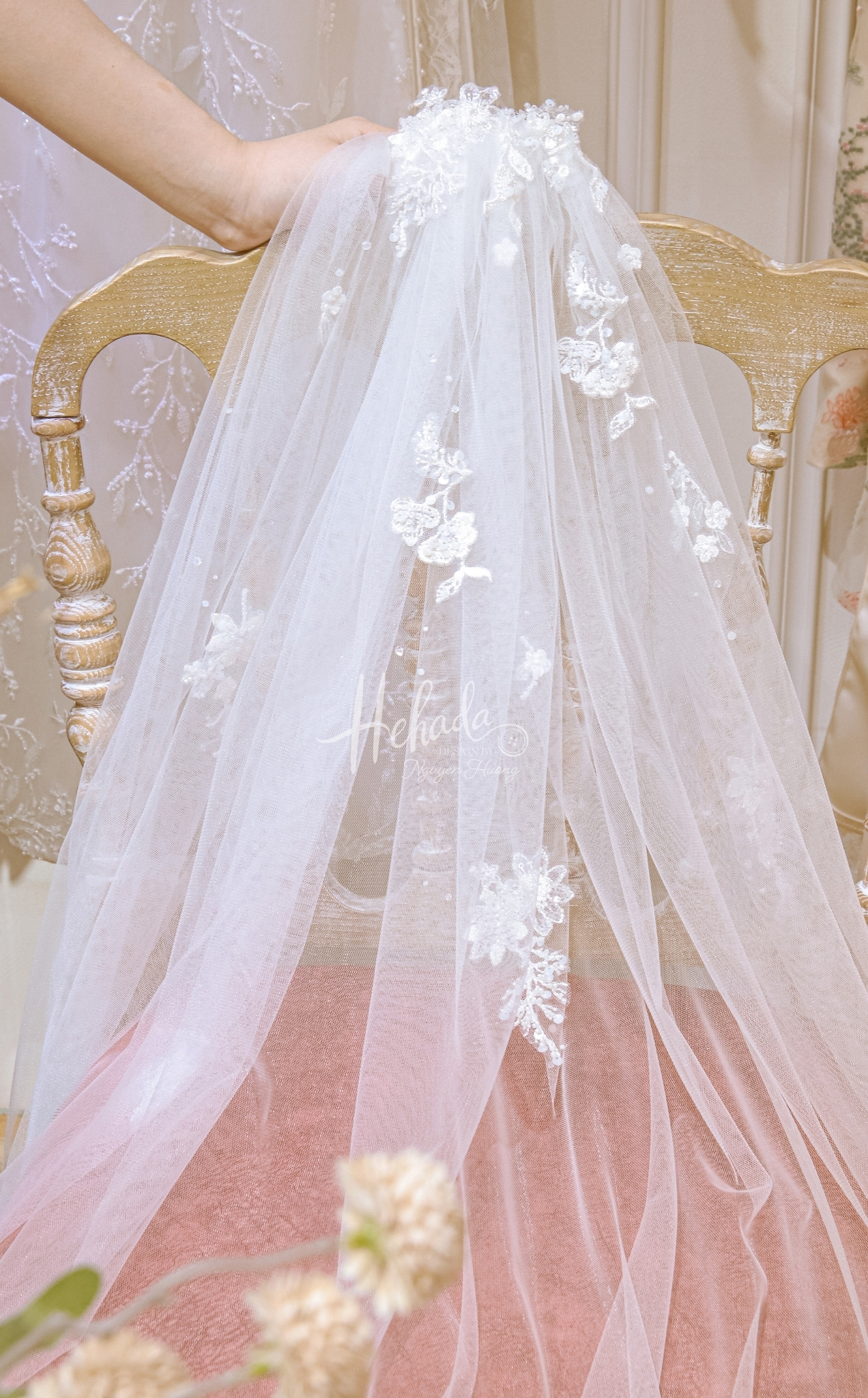 Cô Dâu Thanh Trúc Veil Thiết kế