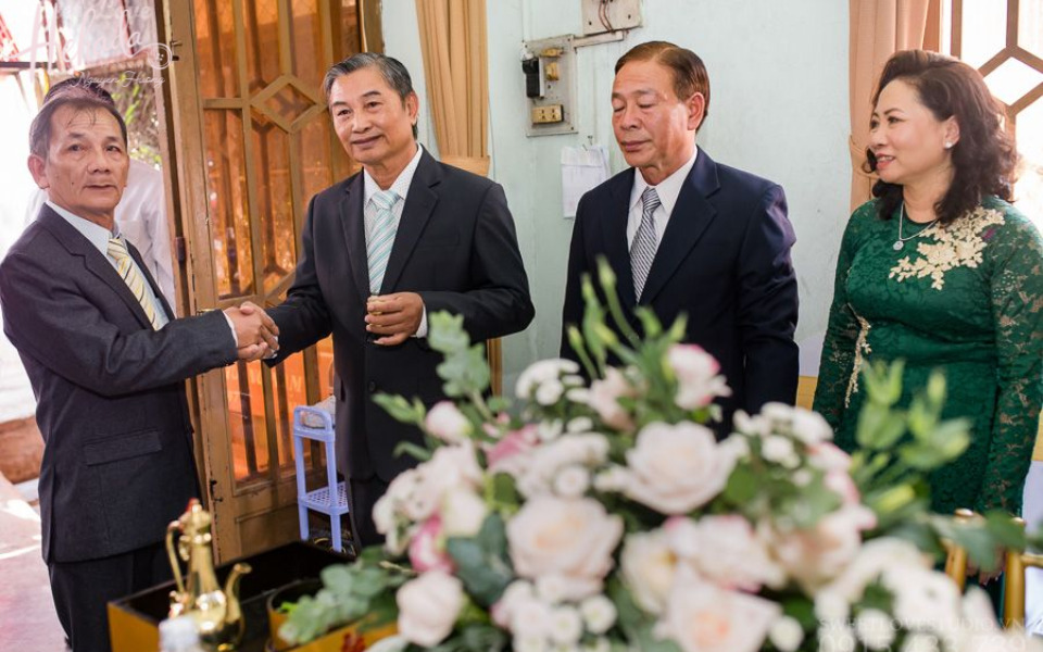 đám hỏi nhà trai cần những gì 