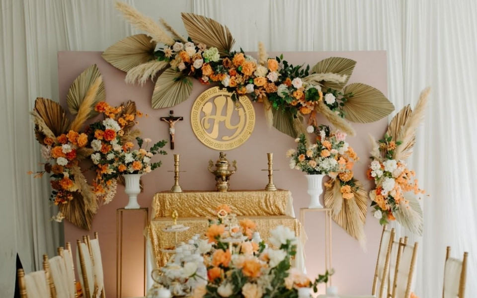 trưng bày bàn gia tiên