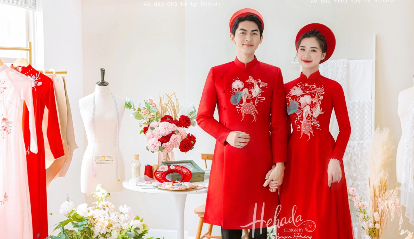 ao-dai-cap-doi-song-ngu-do