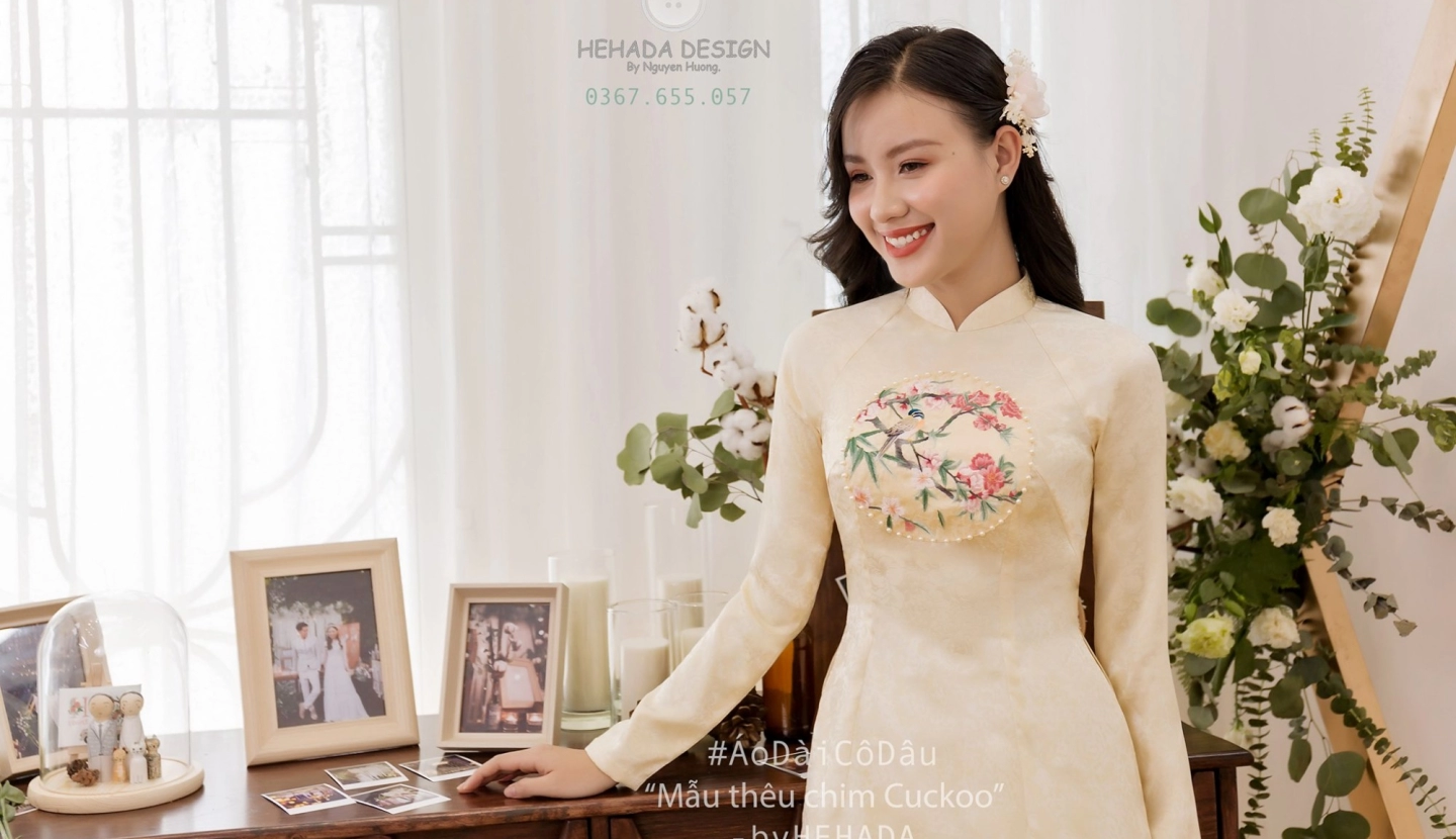 ao-dai-cuckoo-vang