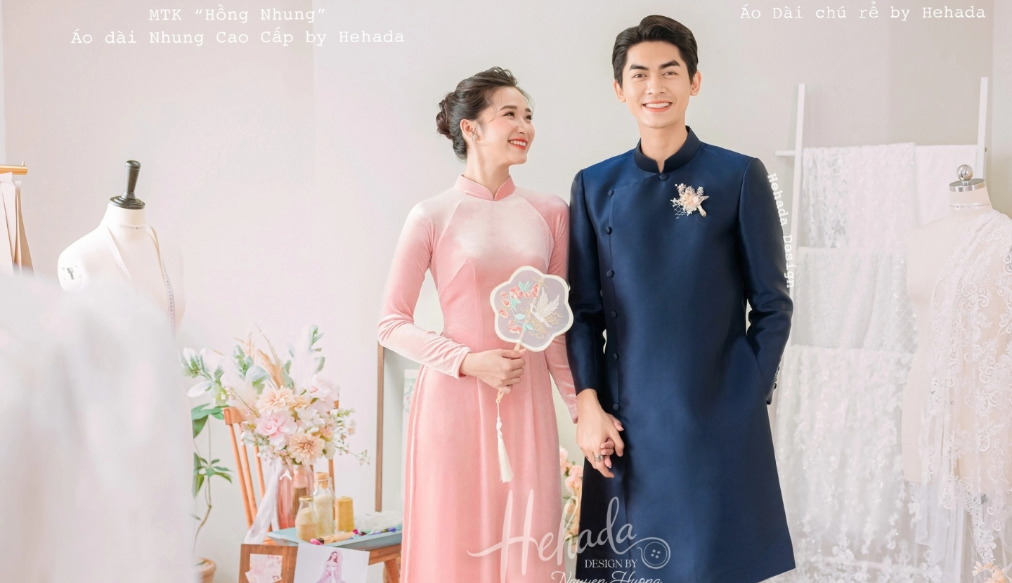 ao-dai-cuoi-couple-hong-nhung-navy