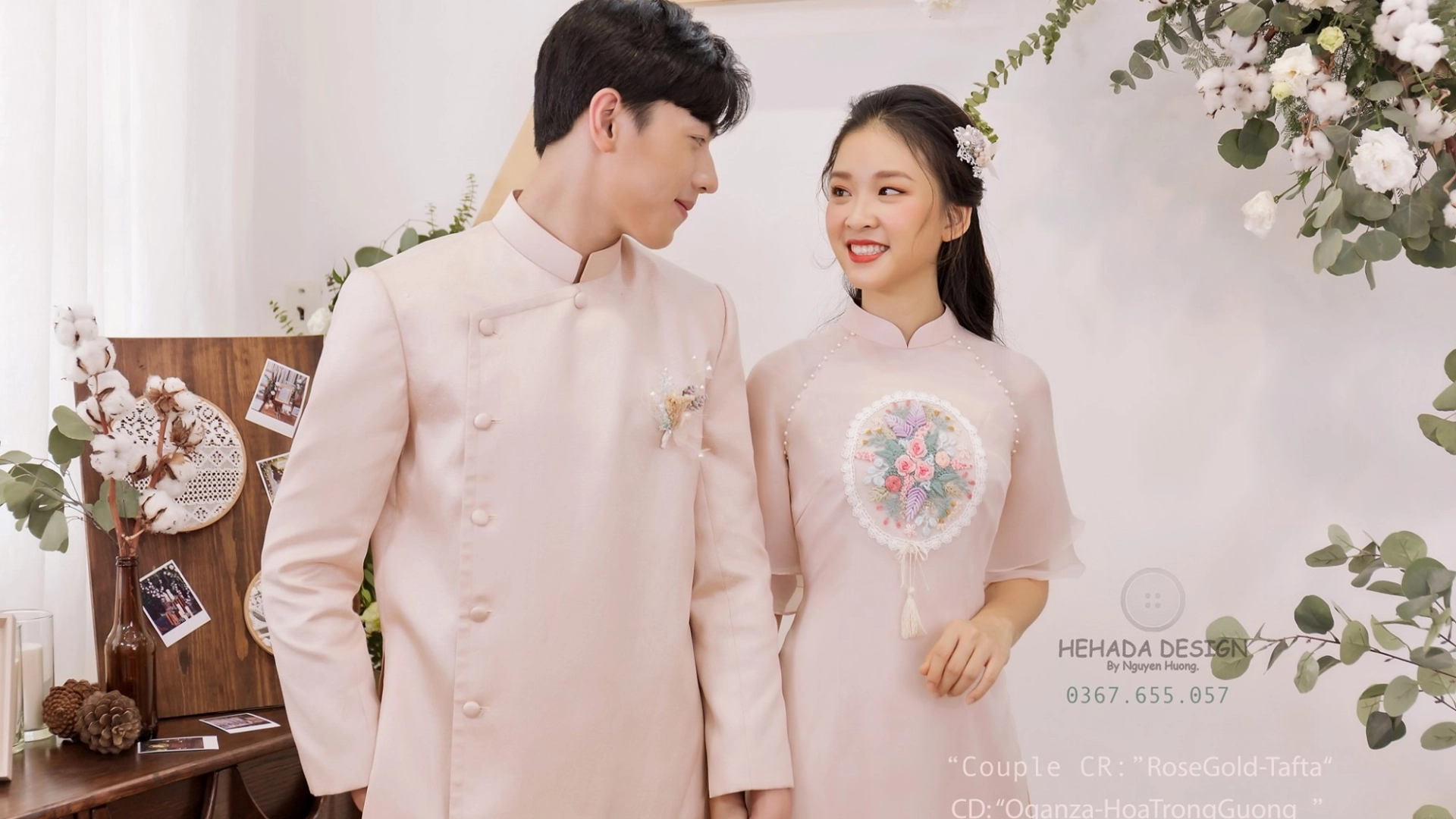 ao-dai-hoa-trong-guong