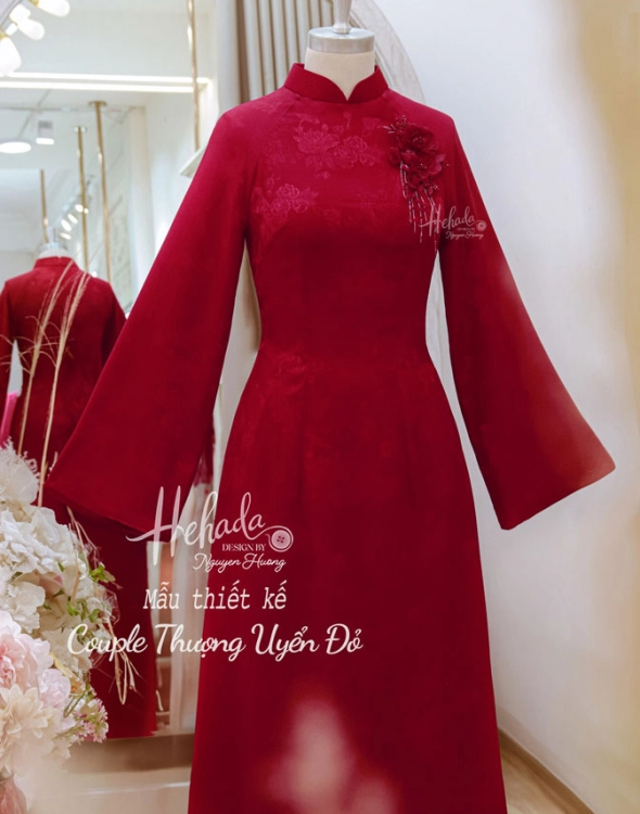 ao-dai-thuong-uyen-do