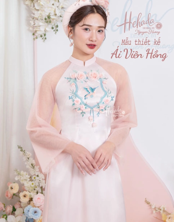 ao-dai-ai-vien-hong