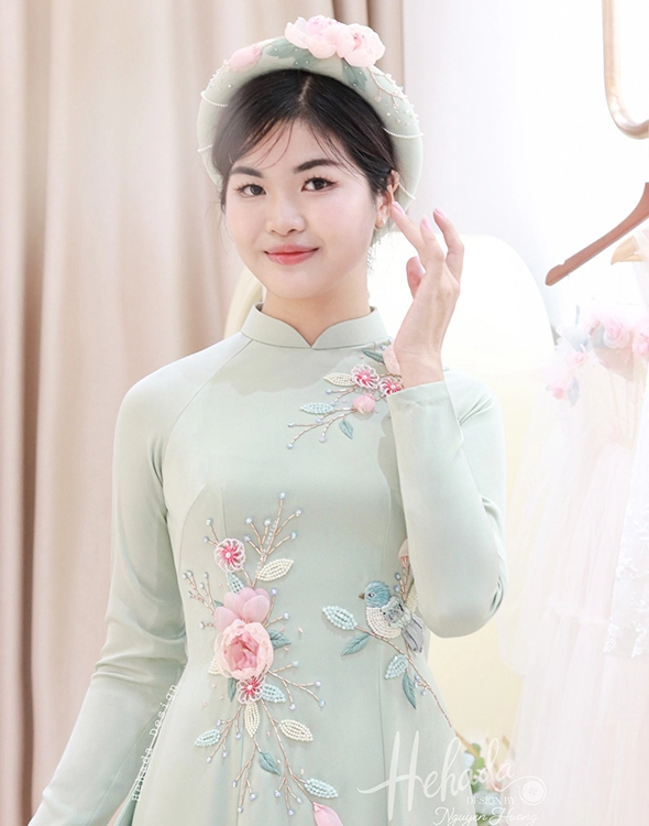 ao-dai-cuoi-suong-mai-greence