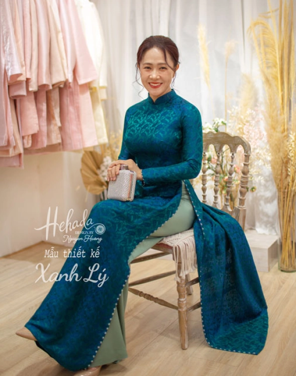 ao-dai-xanh-ly