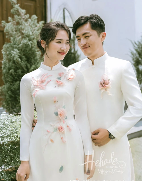 ao-dai-cap-doi-hong-hac-trang