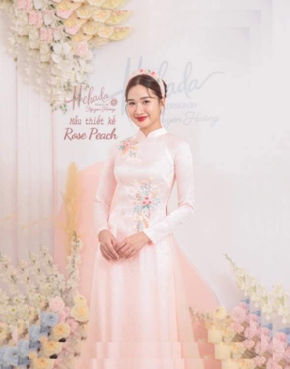 ao-dai-hong