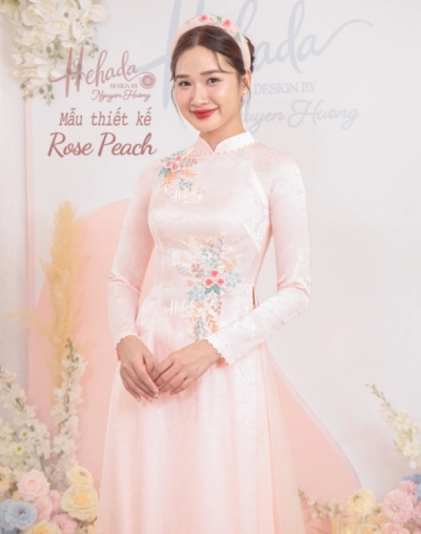 ao-dai-hong