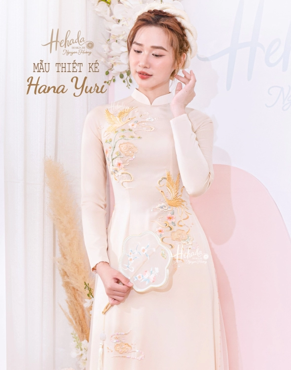 ao-dai-hana-yuri