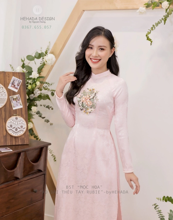 ao-dai-theu-tay-rubie