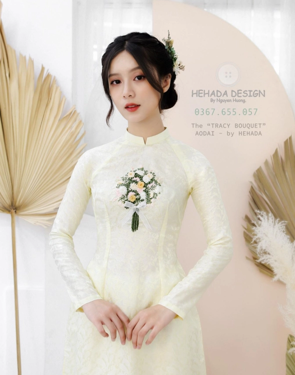 ao-dai-tracy-bouquet